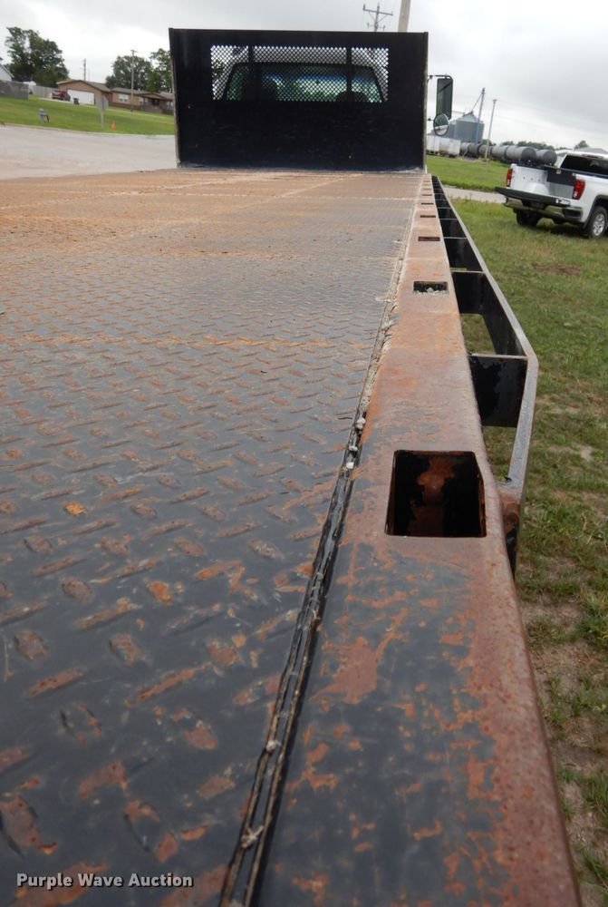 image for item DH6528 1996 Chevrolet Kodiak  flatbed truck