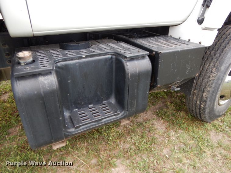 image for item DH6528 1996 Chevrolet Kodiak  flatbed truck