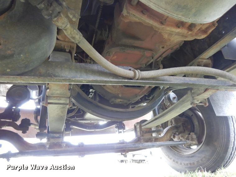 image for item DH6528 1996 Chevrolet Kodiak  flatbed truck