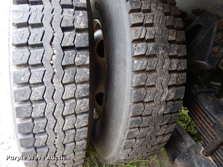 image for item DH6528 1996 Chevrolet Kodiak  flatbed truck