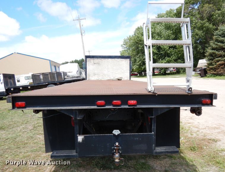 image for item DH6529 1996 GMC TopKick  flatbed truck