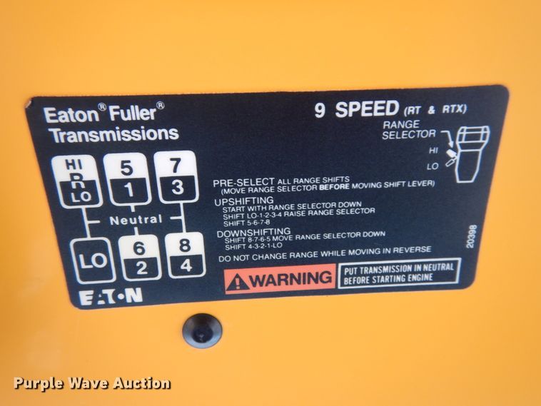 image for item DH6529 1996 GMC TopKick  flatbed truck