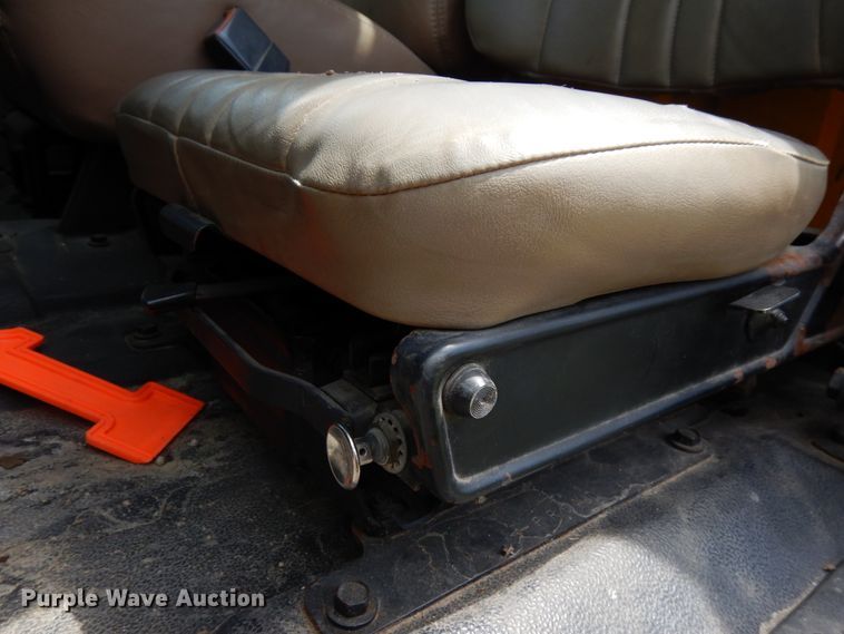 image for item DH6529 1996 GMC TopKick  flatbed truck