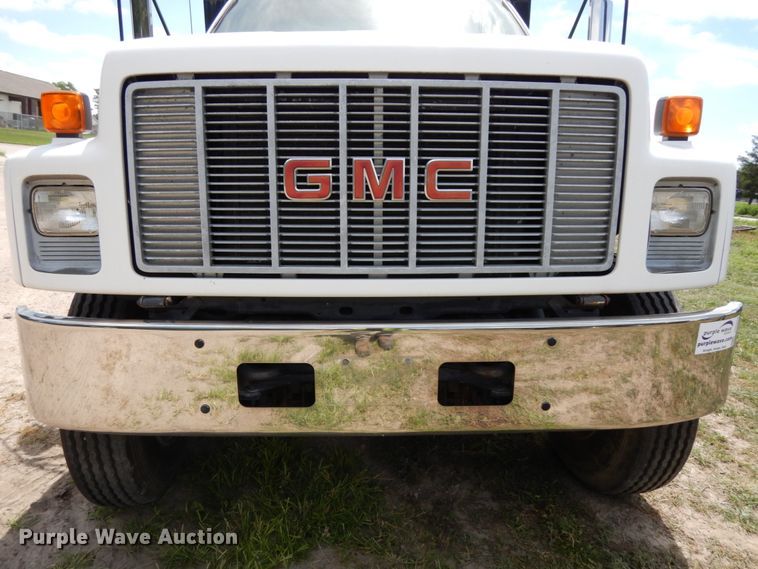 image for item DH6529 1996 GMC TopKick  flatbed truck