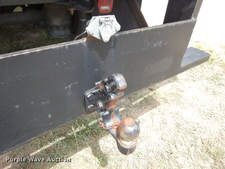 image for item DH6529 1996 GMC TopKick  flatbed truck