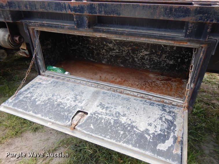 image for item DH6529 1996 GMC TopKick  flatbed truck