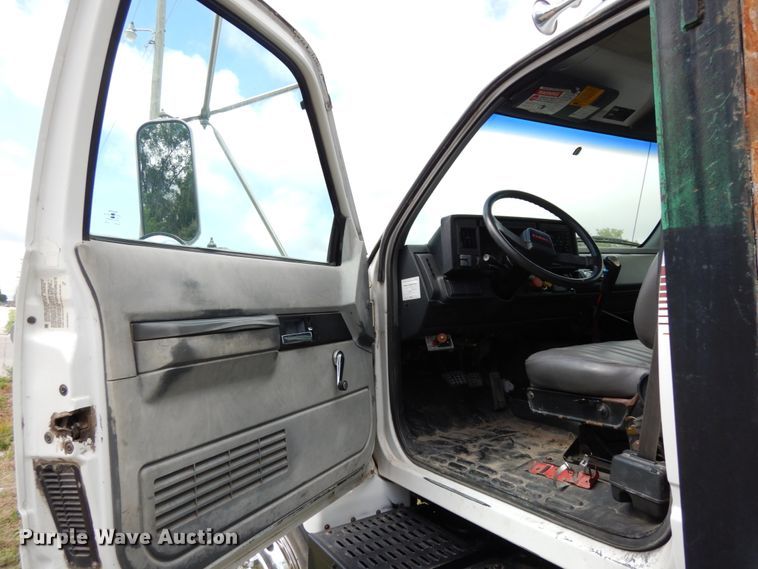 image for item DH6530 2000 GMC C8500  flat dump bed truck