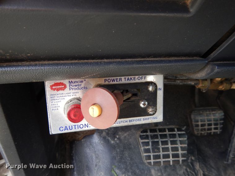 image for item DH6530 2000 GMC C8500  flat dump bed truck