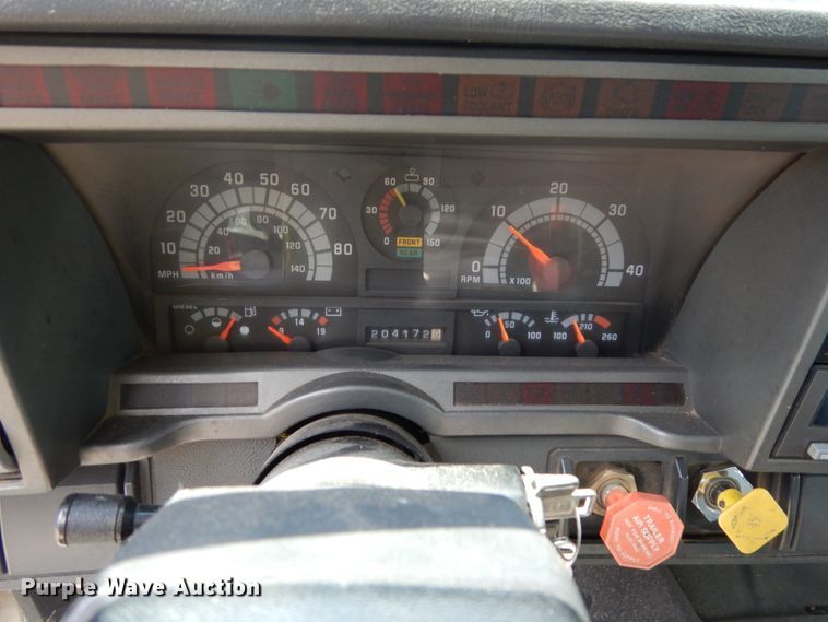 image for item DH6530 2000 GMC C8500  flat dump bed truck