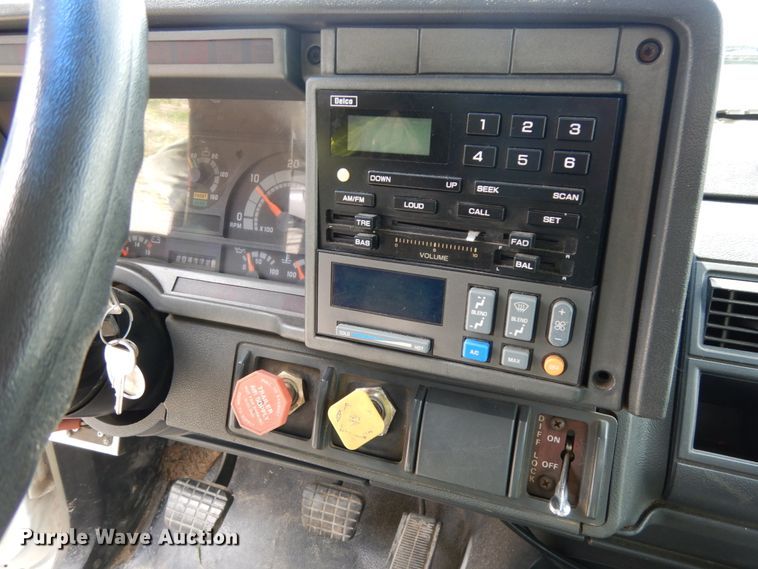 image for item DH6530 2000 GMC C8500  flat dump bed truck