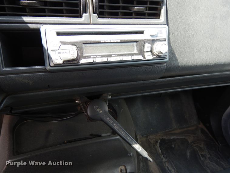 image for item DH6530 2000 GMC C8500  flat dump bed truck