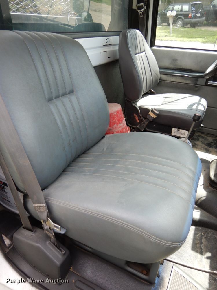 image for item DH6530 2000 GMC C8500  flat dump bed truck