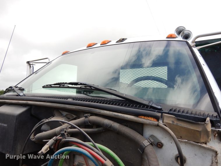 image for item DH6530 2000 GMC C8500  flat dump bed truck