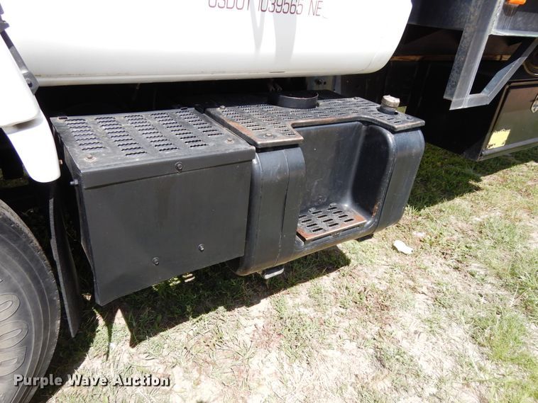 image for item DH6530 2000 GMC C8500  flat dump bed truck