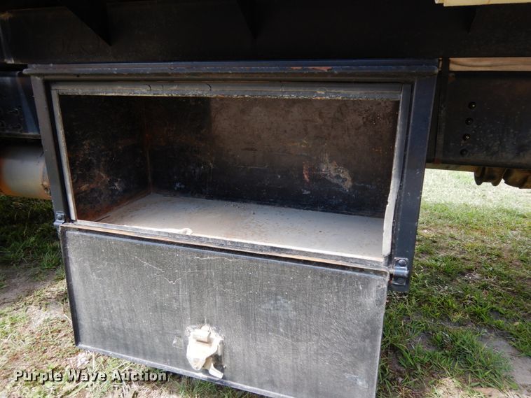 image for item DH6530 2000 GMC C8500  flat dump bed truck