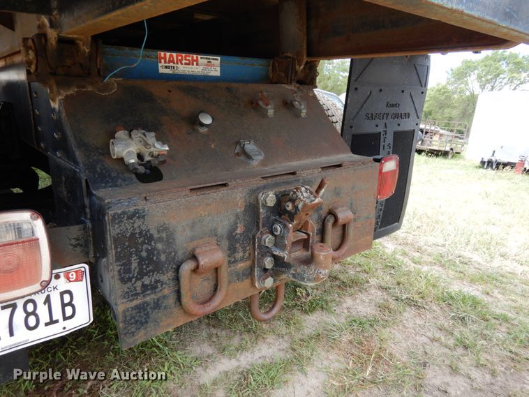 image for item DH6530 2000 GMC C8500  flat dump bed truck