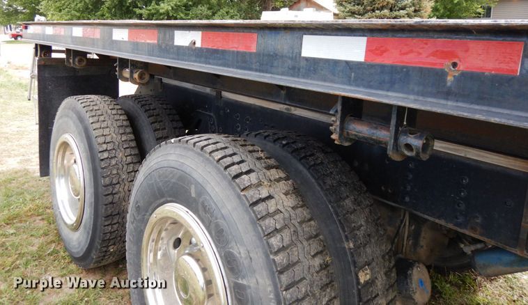 image for item DH6530 2000 GMC C8500  flat dump bed truck