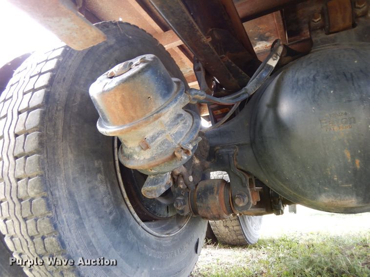 image for item DH6530 2000 GMC C8500  flat dump bed truck