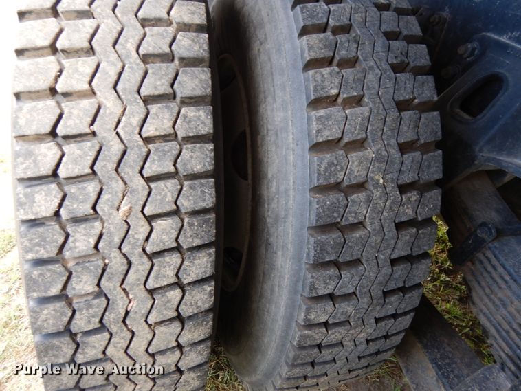 image for item DH6530 2000 GMC C8500  flat dump bed truck