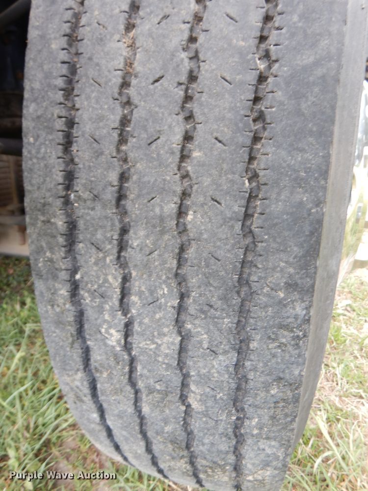 image for item DH6530 2000 GMC C8500  flat dump bed truck