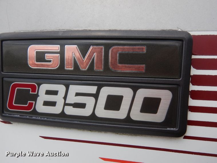 image for item DH6530 2000 GMC C8500  flat dump bed truck