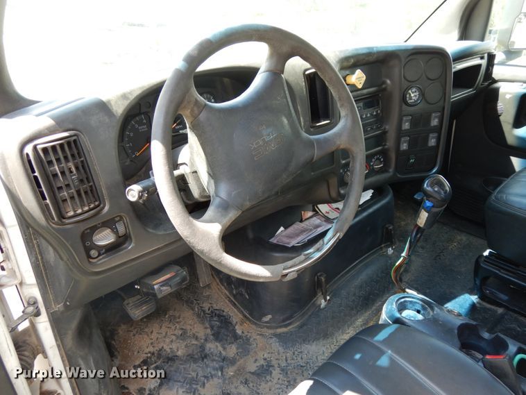 image for item DH6531 2006 GMC C8500  flatbed truck