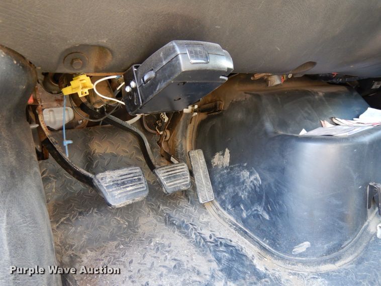 image for item DH6531 2006 GMC C8500  flatbed truck