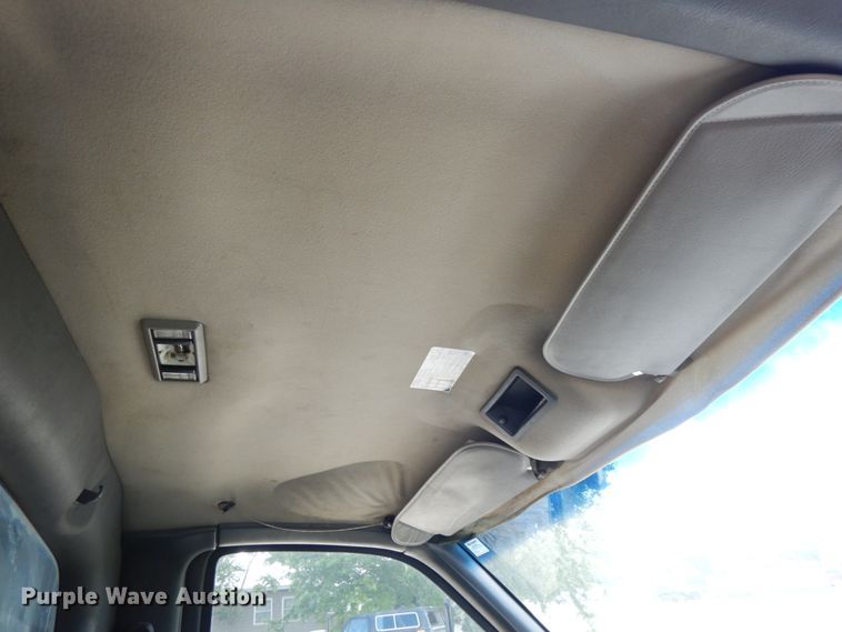 image for item DH6531 2006 GMC C8500  flatbed truck