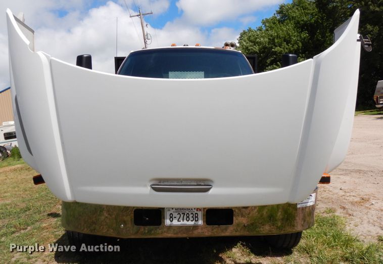 image for item DH6531 2006 GMC C8500  flatbed truck