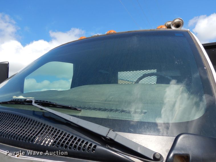 image for item DH6531 2006 GMC C8500  flatbed truck