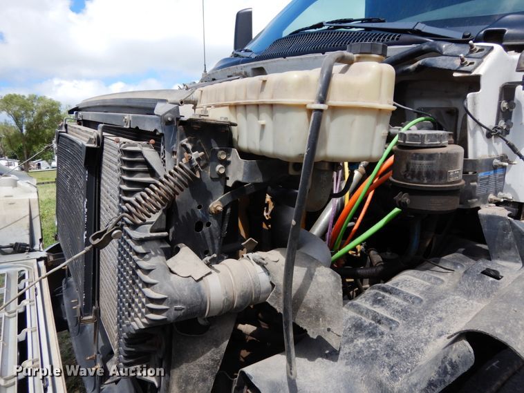 image for item DH6531 2006 GMC C8500  flatbed truck