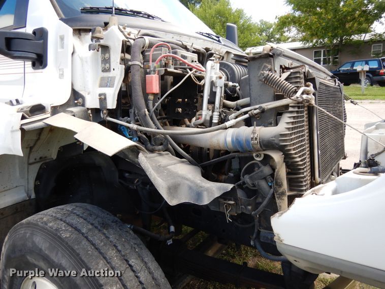 image for item DH6531 2006 GMC C8500  flatbed truck