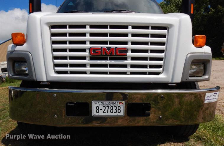 image for item DH6531 2006 GMC C8500  flatbed truck