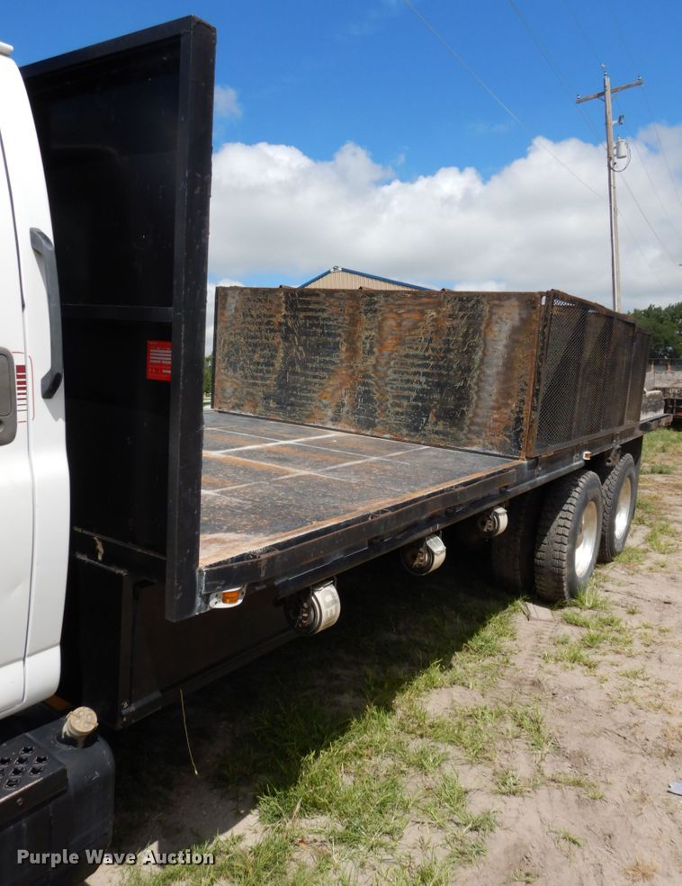 image for item DH6531 2006 GMC C8500  flatbed truck
