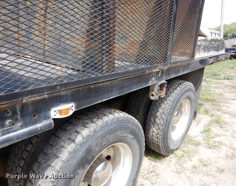 image for item DH6531 2006 GMC C8500  flatbed truck