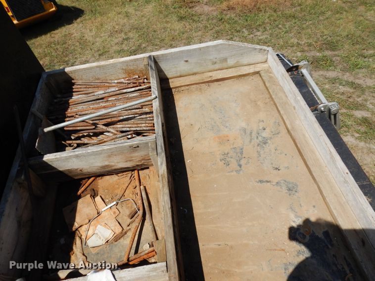 image for item DH6531 2006 GMC C8500  flatbed truck