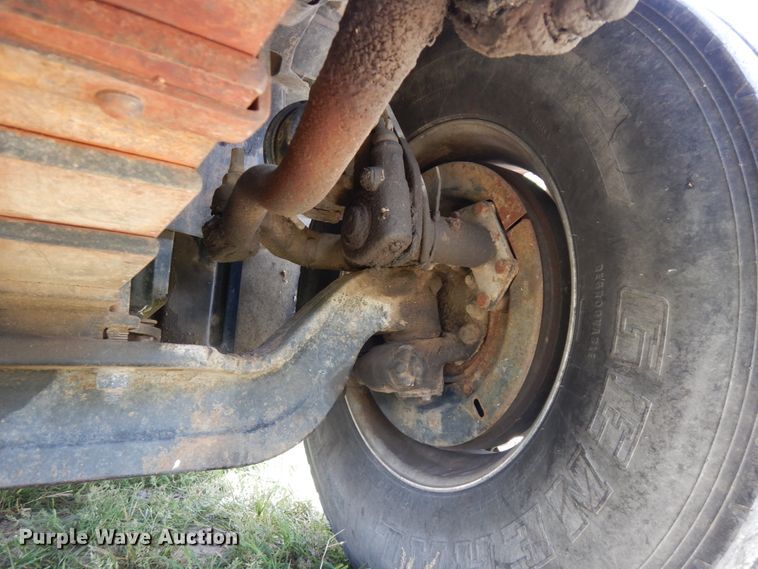 image for item DH6531 2006 GMC C8500  flatbed truck