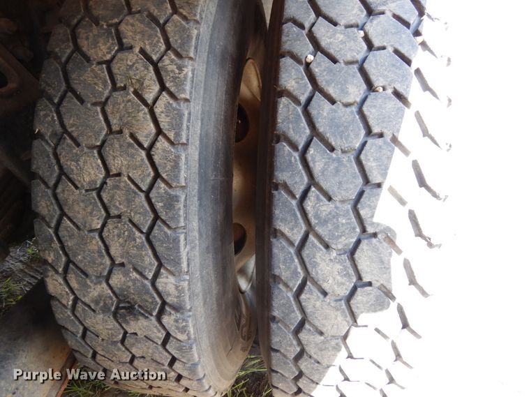 image for item DH6531 2006 GMC C8500  flatbed truck