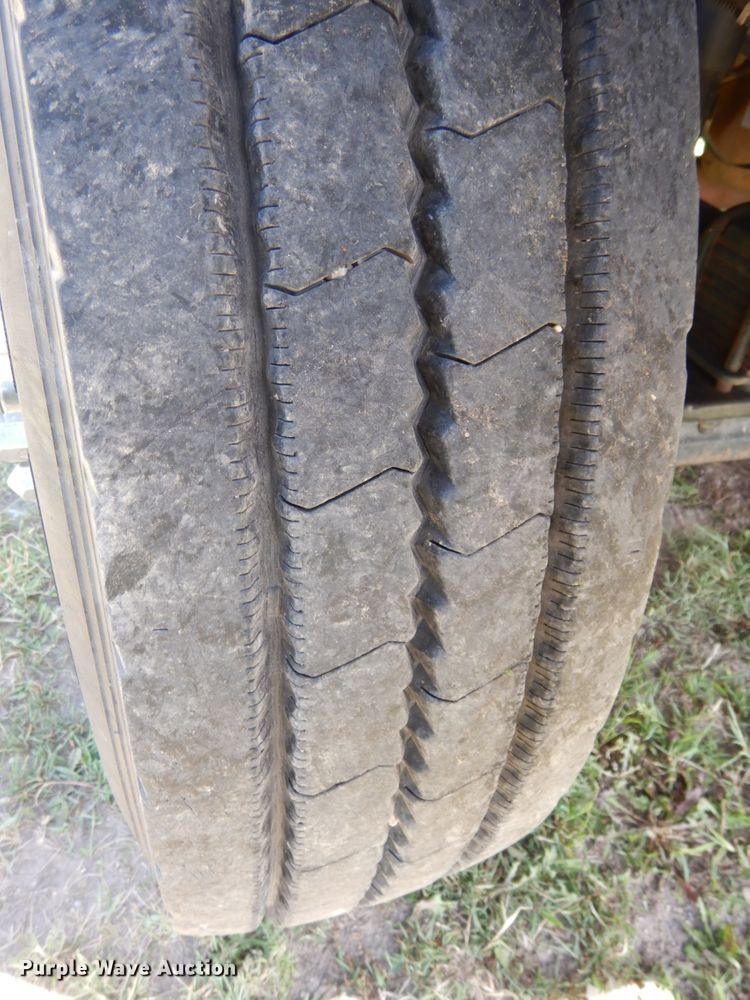 image for item DH6531 2006 GMC C8500  flatbed truck