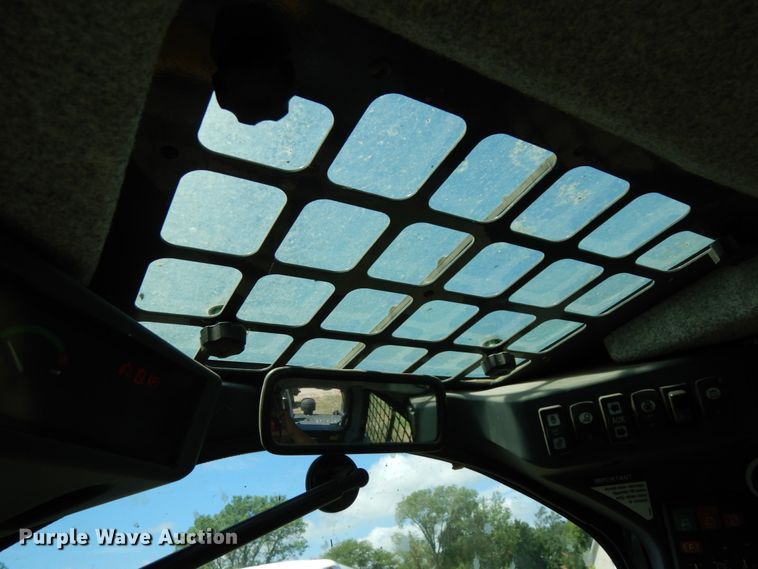 image for item DH6532 2016 John Deere 333E  tracked skid steer loader