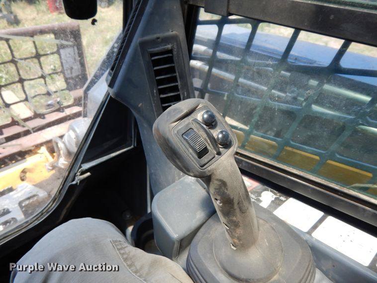 image for item DH6532 2016 John Deere 333E  tracked skid steer loader