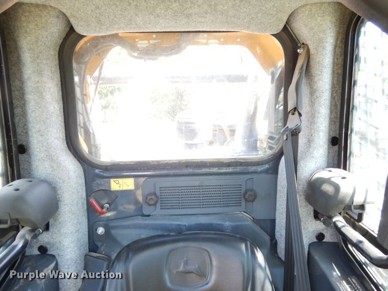 image for item DH6532 2016 John Deere 333E  tracked skid steer loader