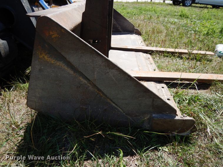 image for item DH6532 2016 John Deere 333E  tracked skid steer loader