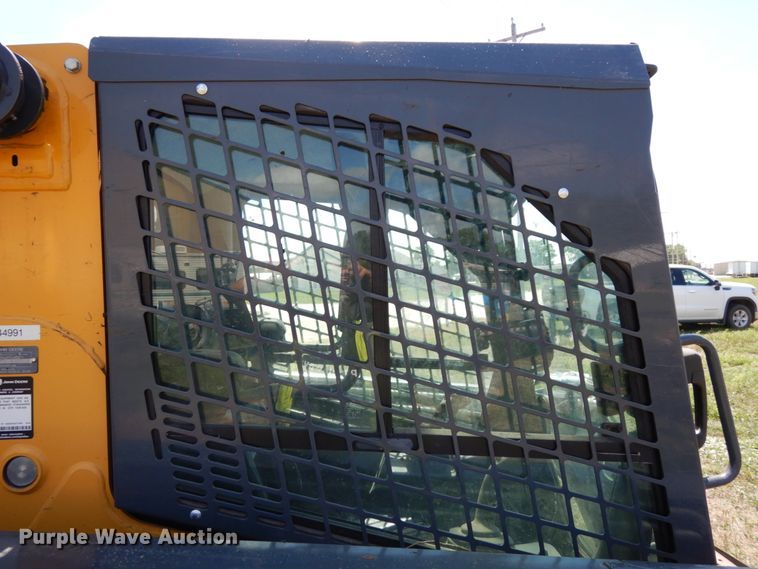 image for item DH6532 2016 John Deere 333E  tracked skid steer loader