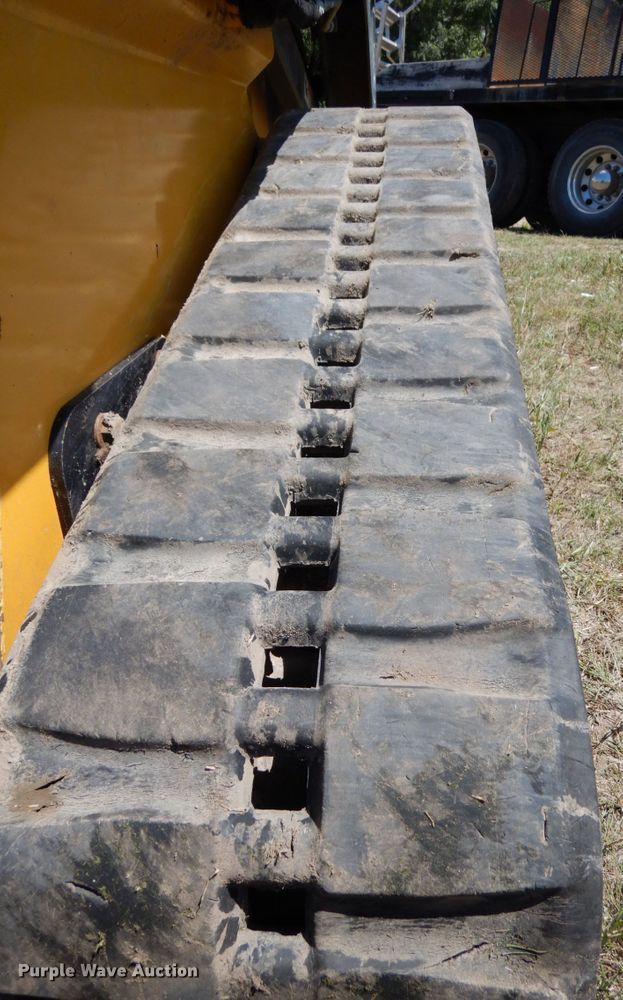 image for item DH6532 2016 John Deere 333E  tracked skid steer loader