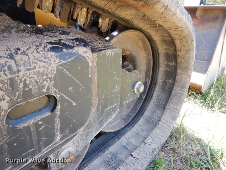 image for item DH6532 2016 John Deere 333E  tracked skid steer loader