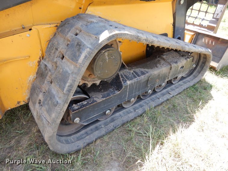 image for item DH6532 2016 John Deere 333E  tracked skid steer loader