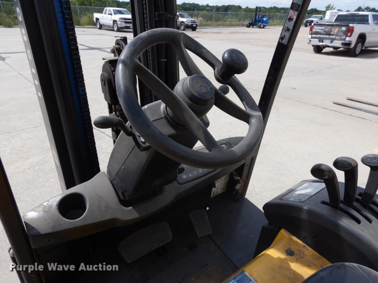 image for item DH6541 Yale ERP040THN48TE084 forklift