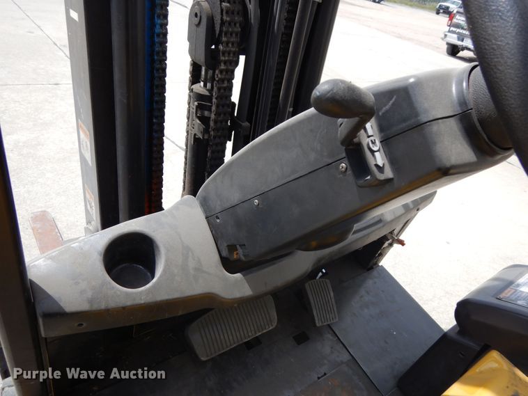 image for item DH6541 Yale ERP040THN48TE084 forklift