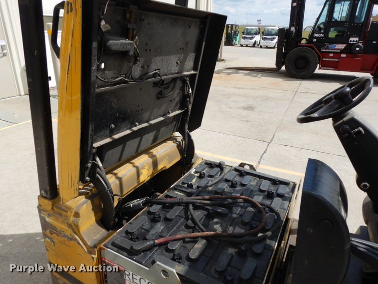 image for item DH6541 Yale ERP040THN48TE084 forklift